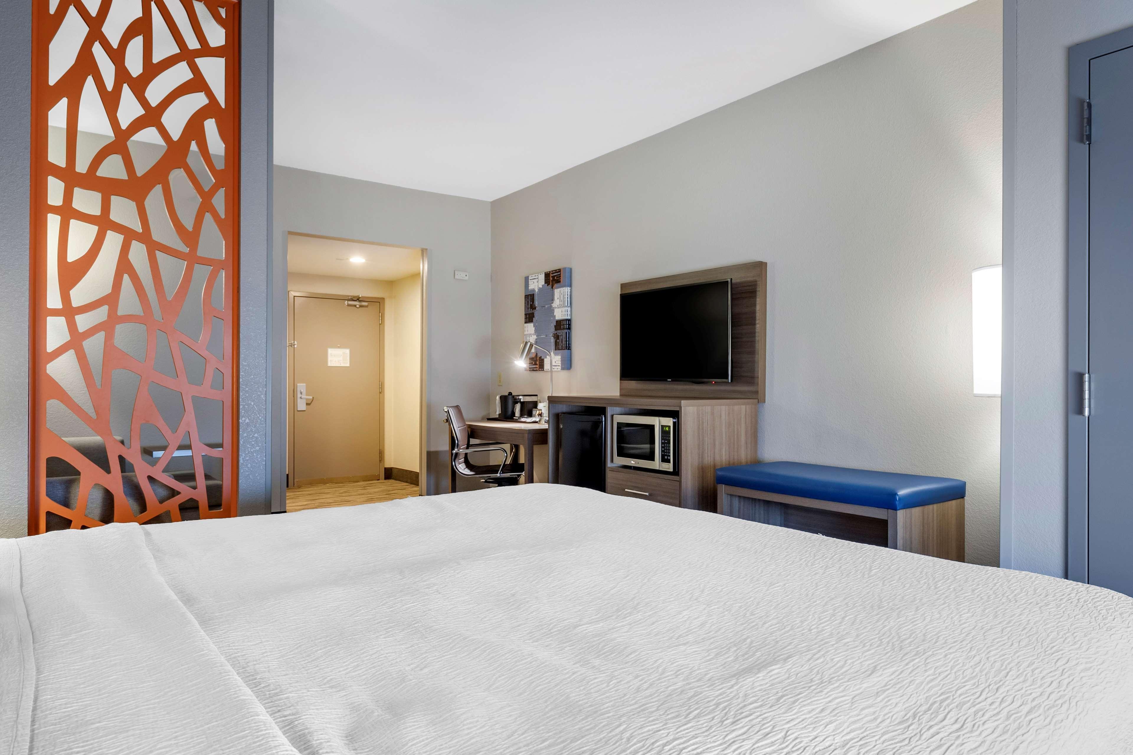 Best Western Plus Castlerock Inn & Suites Bentonville Ngoại thất bức ảnh
