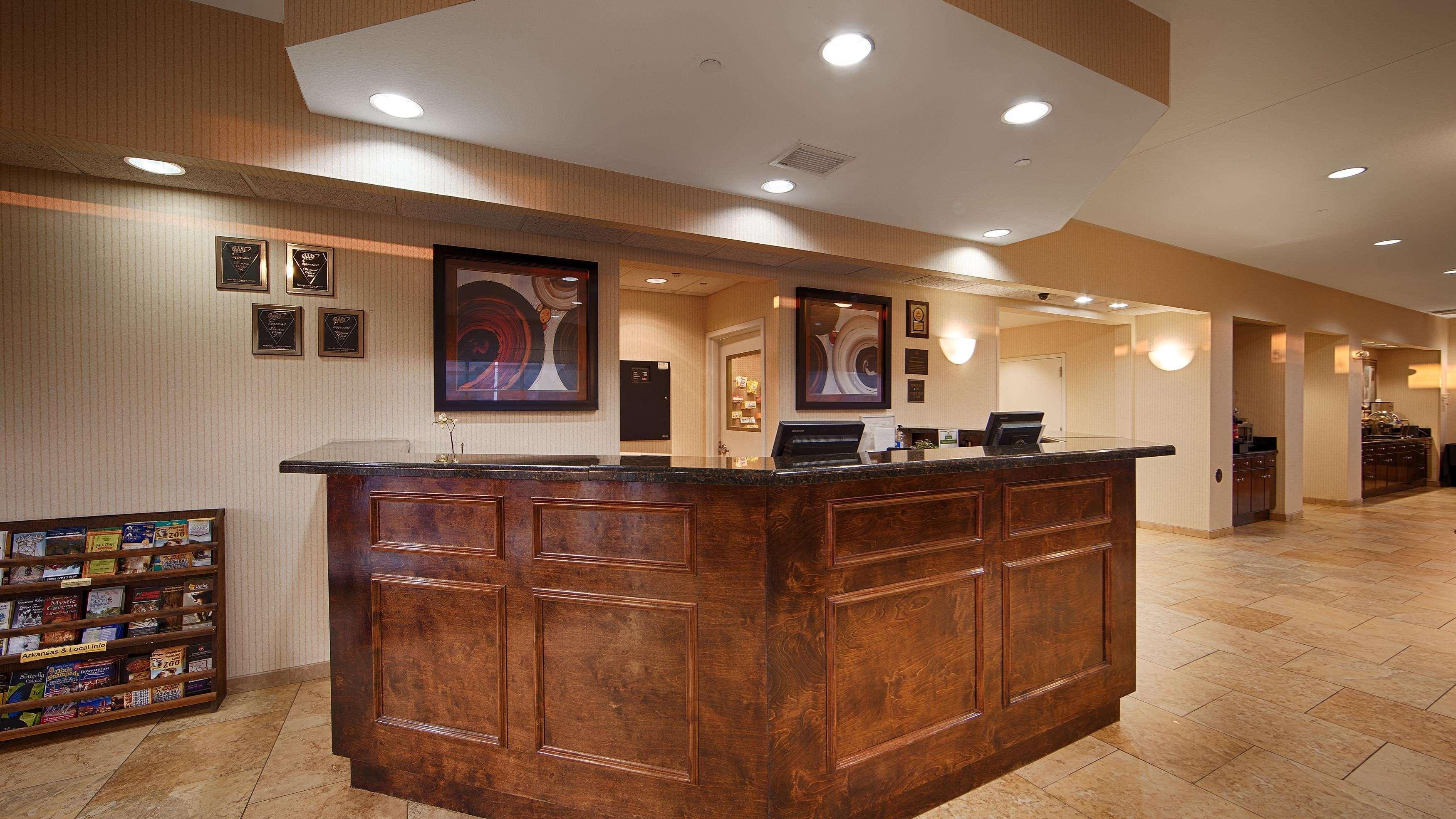 Best Western Plus Castlerock Inn & Suites Bentonville Ngoại thất bức ảnh